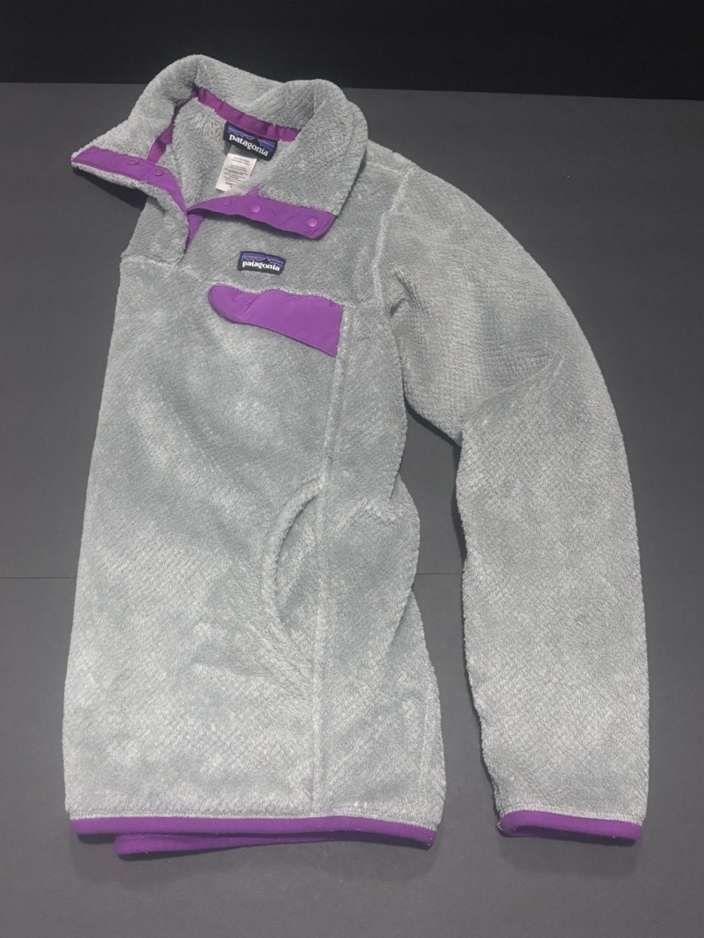 Patagonia Women’s Fleece - Picture 5 of 11
